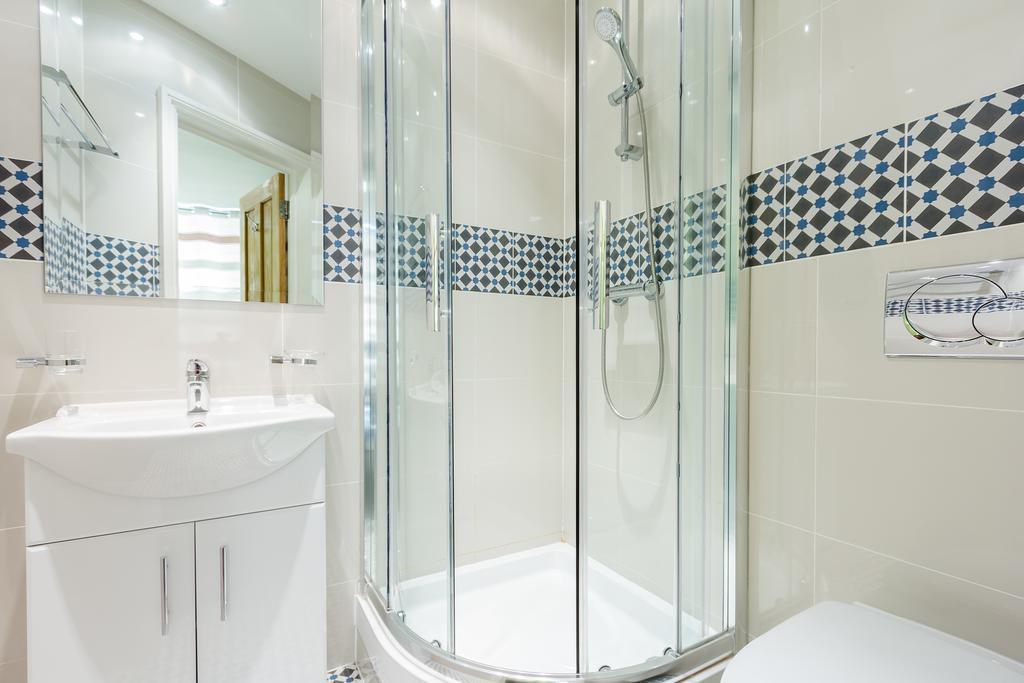Gower House Hotel London Room photo